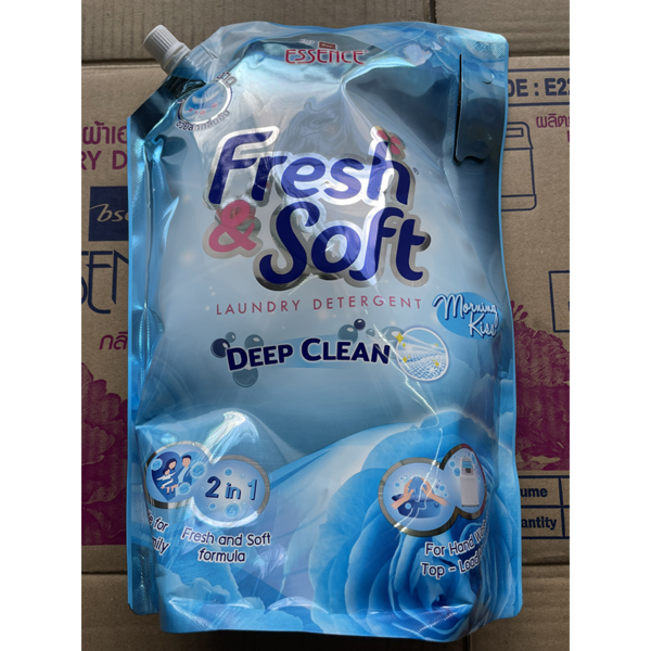 Nước giặt Fresh & Soft xanh 2.2l